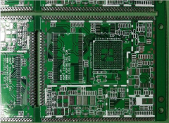 PCB四層板中間的兩層有什么作用